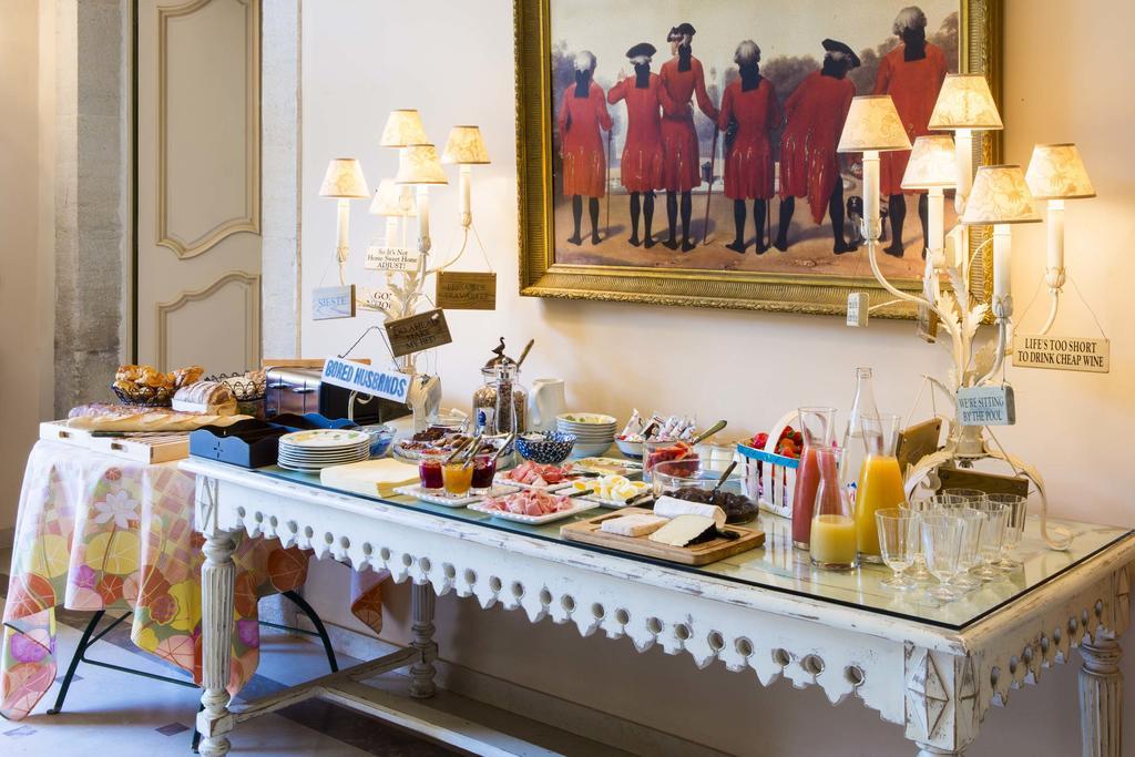 Chateau Talaud Bed & Breakfast Loriol-du-Comtat ภายนอก รูปภาพ