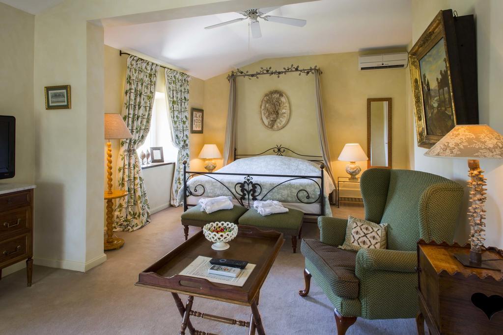 Chateau Talaud Bed & Breakfast Loriol-du-Comtat ห้อง รูปภาพ